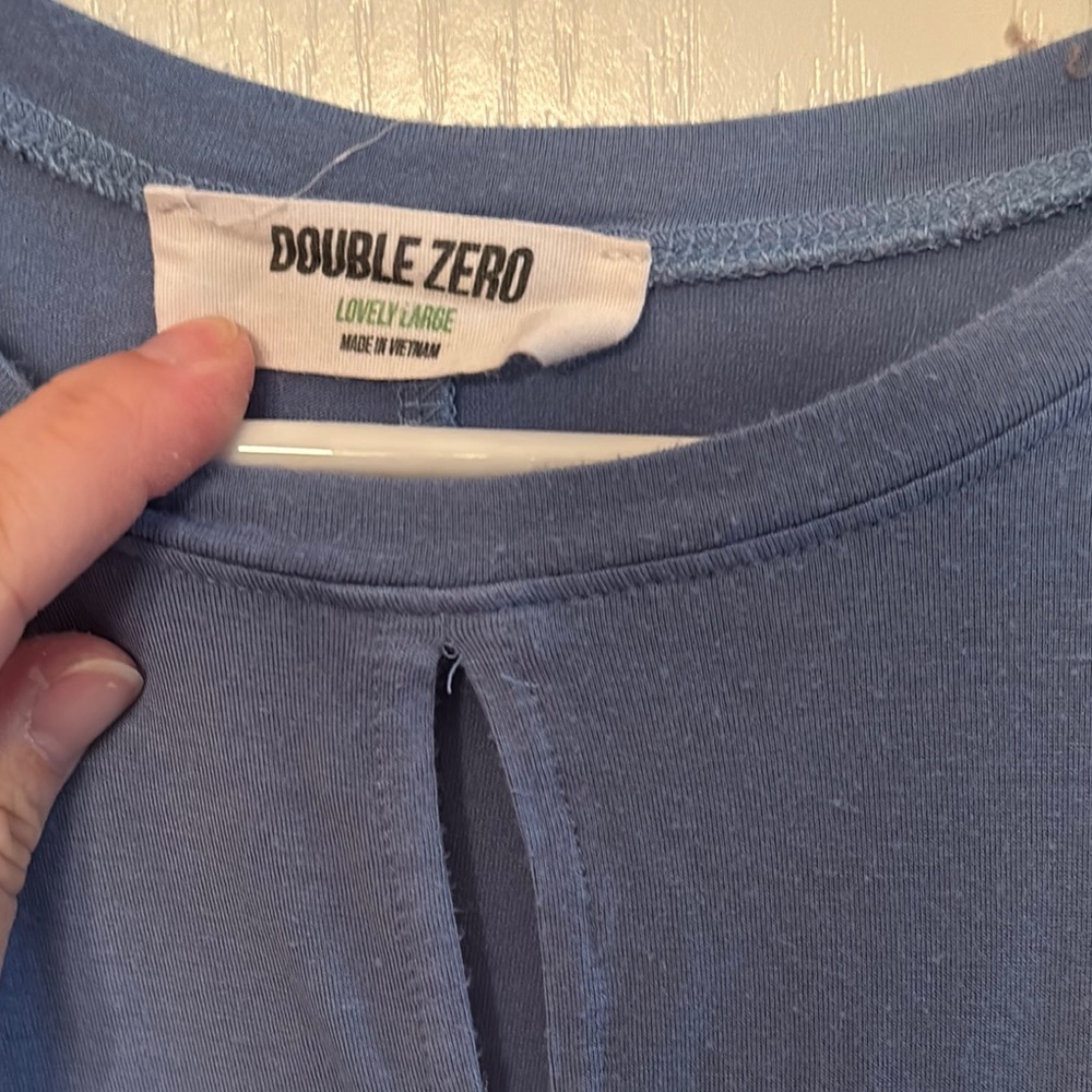 Double Zero Blue Sleeveless Tunic Women’s Large Gently Used - Picture 2 of 3